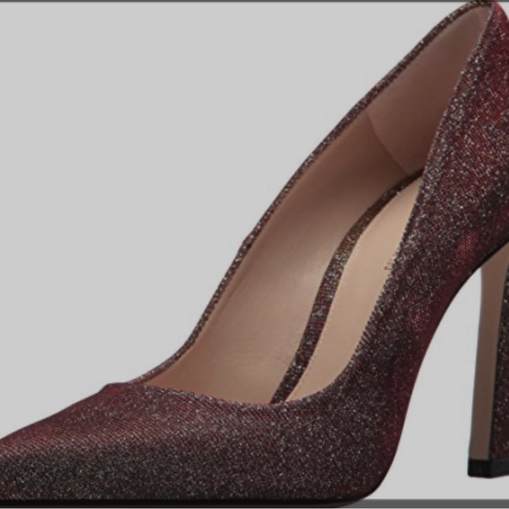 Stuart Weitzman Chicster pump size 7.5 new with box,color bronze night time